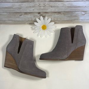 🍀 Lucky Brand Yabba Wedge Bootie, Women’s Size 5